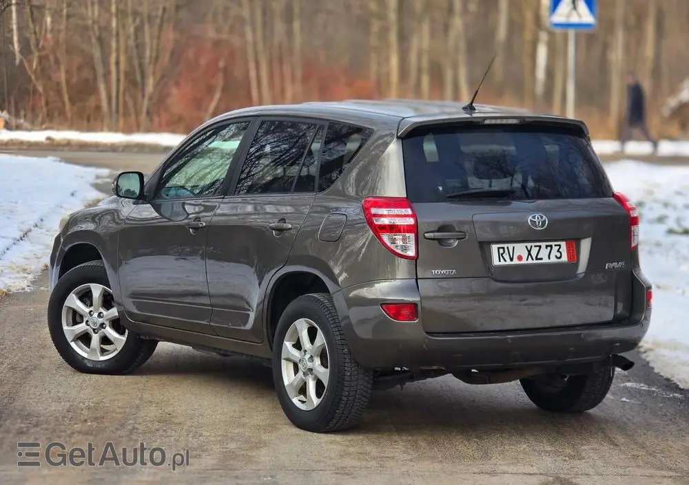 TOYOTA RAV4 2.2 D-4D 4x4 Sol