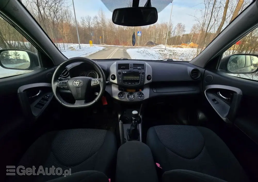 TOYOTA RAV4 2.2 D-4D 4x4 Sol