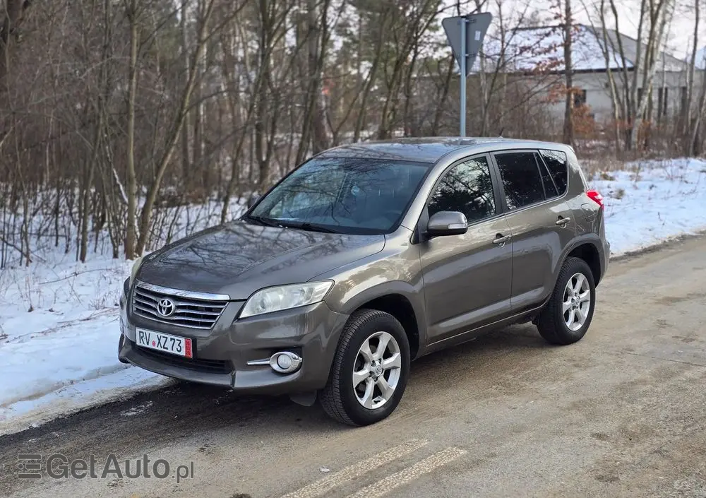 TOYOTA RAV4 2.2 D-4D 4x4 Sol