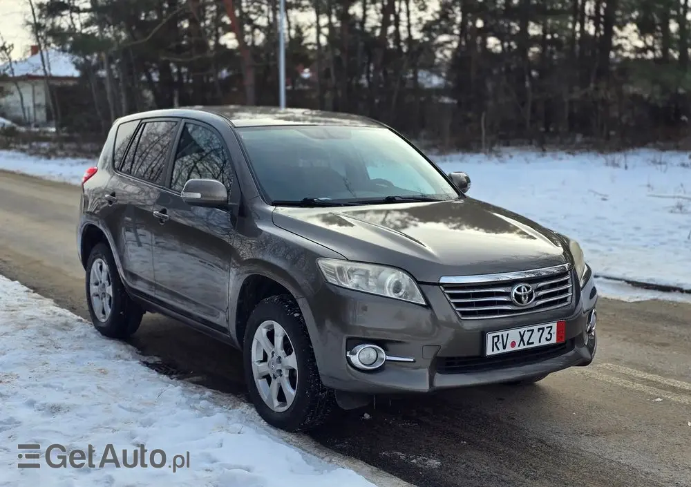 TOYOTA RAV4 2.2 D-4D 4x4 Sol