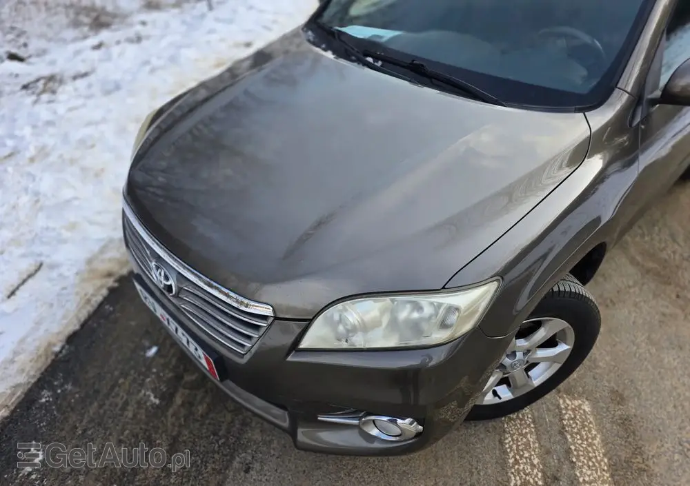 TOYOTA RAV4 2.2 D-4D 4x4 Sol