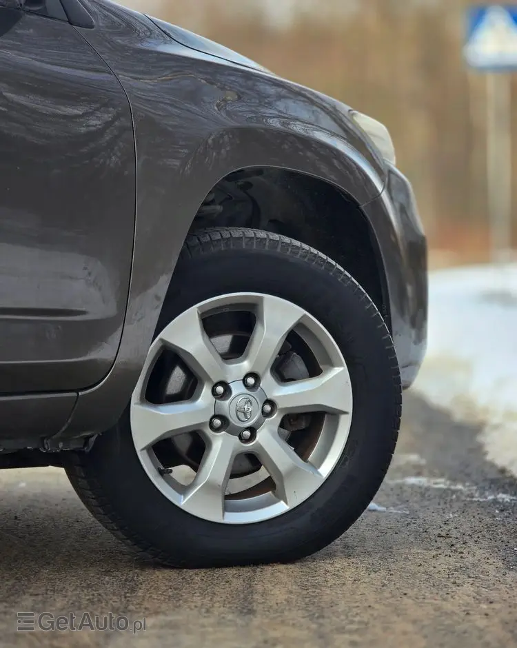 TOYOTA RAV4 2.2 D-4D 4x4 Sol