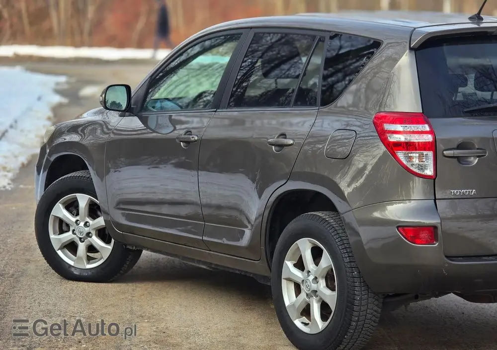 TOYOTA RAV4 2.2 D-4D 4x4 Sol