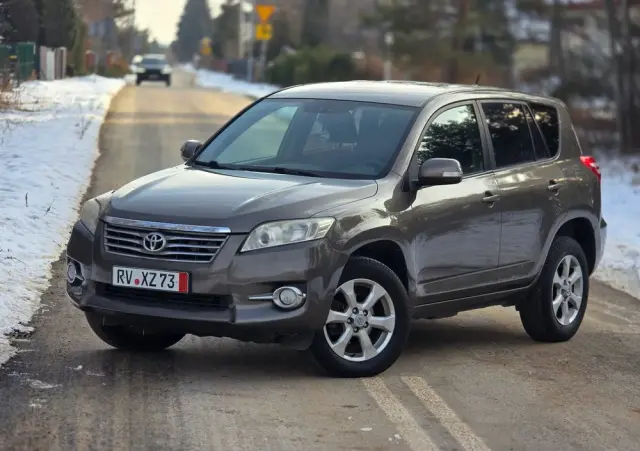 TOYOTA RAV4 2.2 D-4D 4x4 Sol