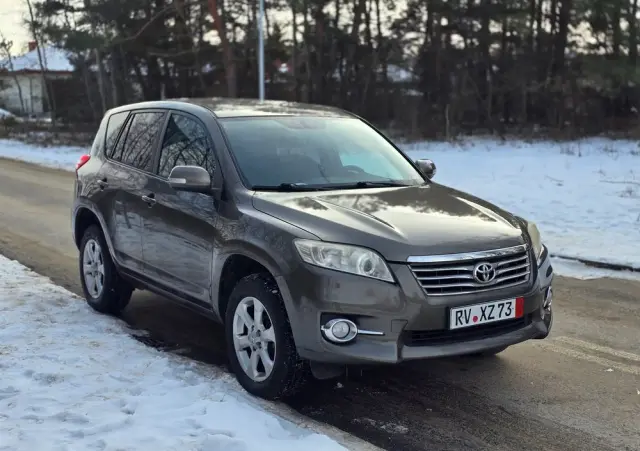 TOYOTA RAV4 2.2 D-4D 4x4 Sol