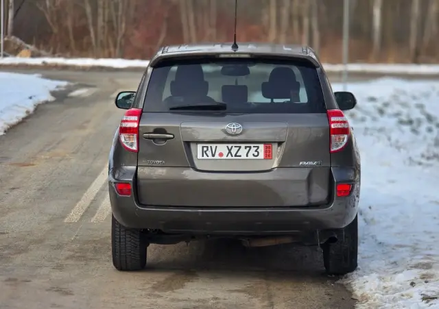 TOYOTA RAV4 2.2 D-4D 4x4 Sol