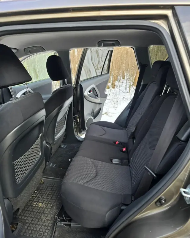 TOYOTA RAV4 2.2 D-4D 4x4 Sol