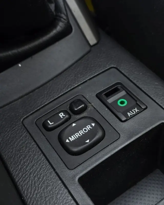 TOYOTA RAV4 2.2 D-4D 4x4 Sol