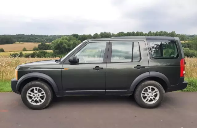 LAND ROVER Discovery 