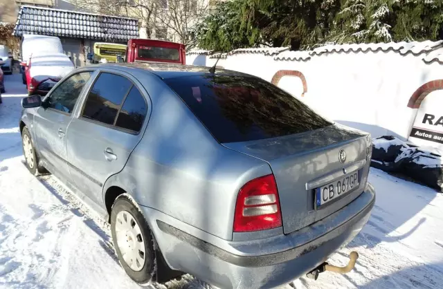 SKODA Octavia 