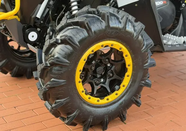 CAN-AM Renegade 