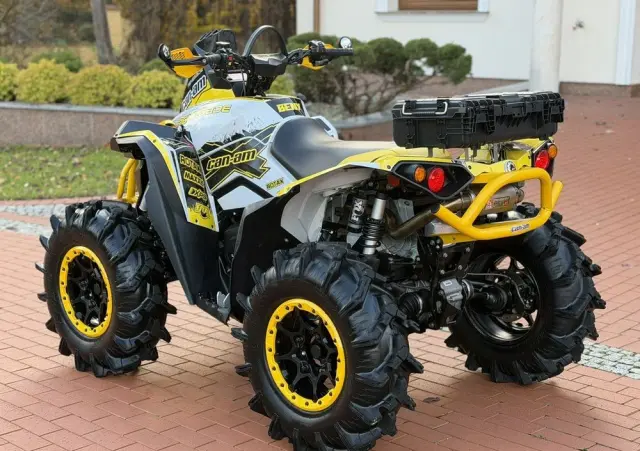 CAN-AM Renegade 
