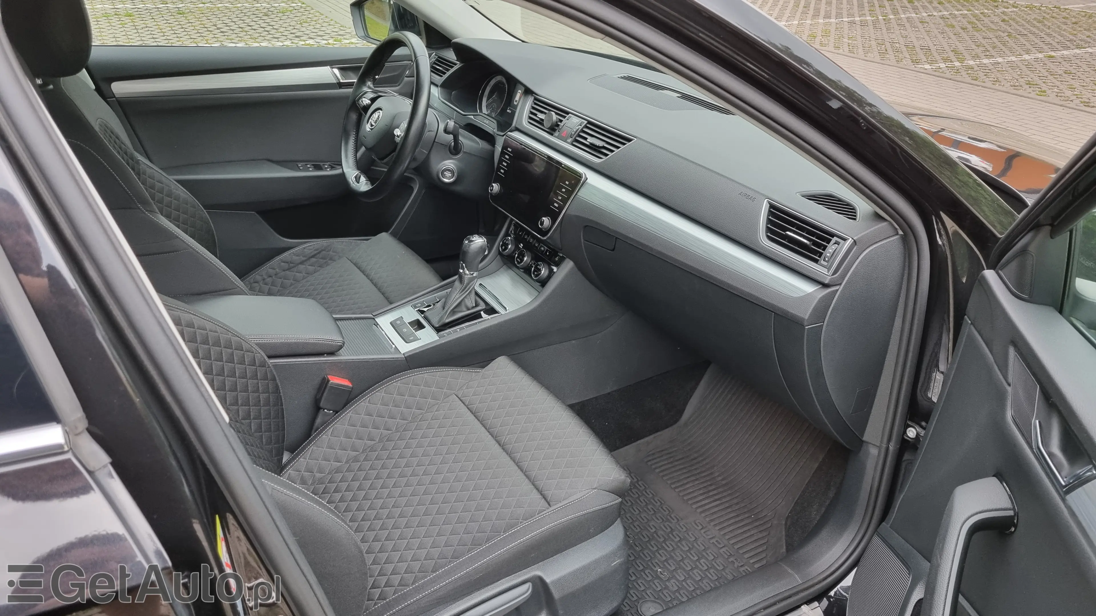 SKODA Superb Ambition DSG