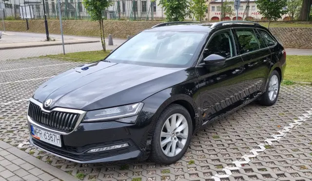 SKODA Superb Ambition DSG
