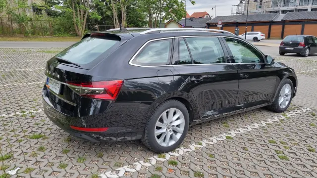 SKODA Superb Ambition DSG