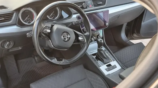 SKODA Superb Ambition DSG