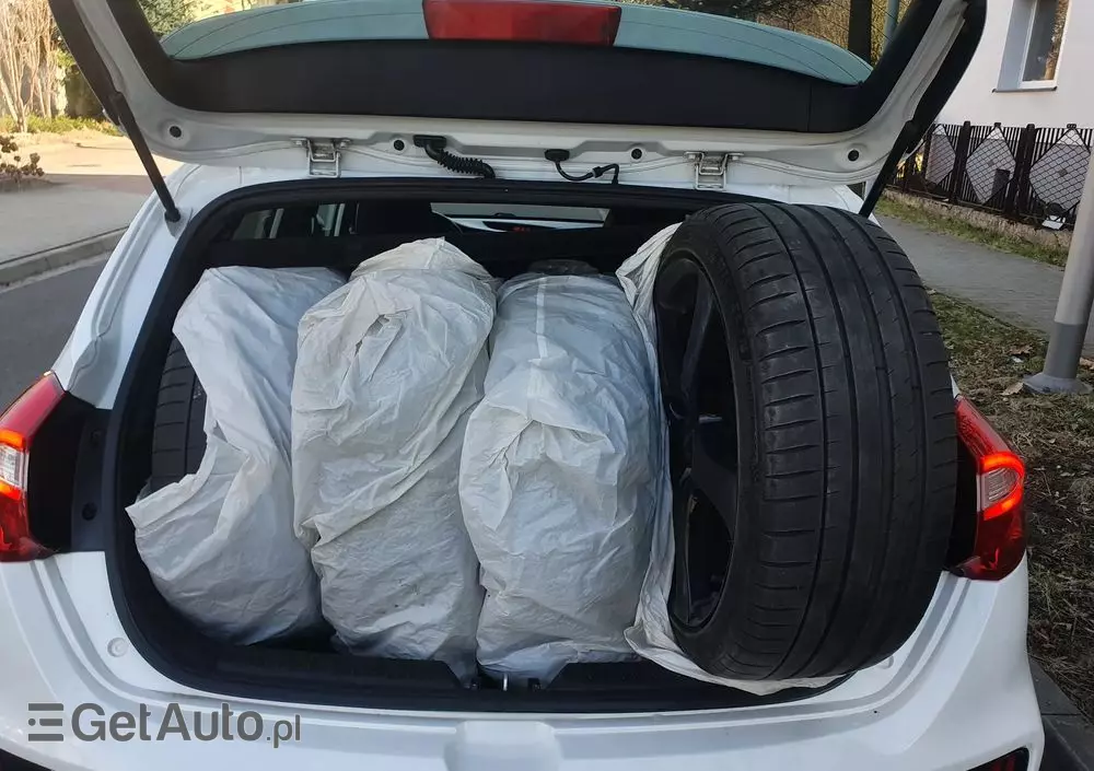 KIA Ceed Cee'd 1.6 T-GDI GT