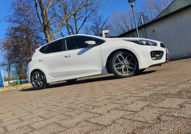 KIA Ceed Cee'd 1.6 T-GDI GT