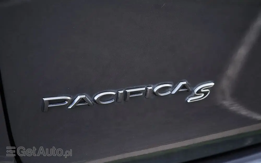 CHRYSLER Pacifica 
