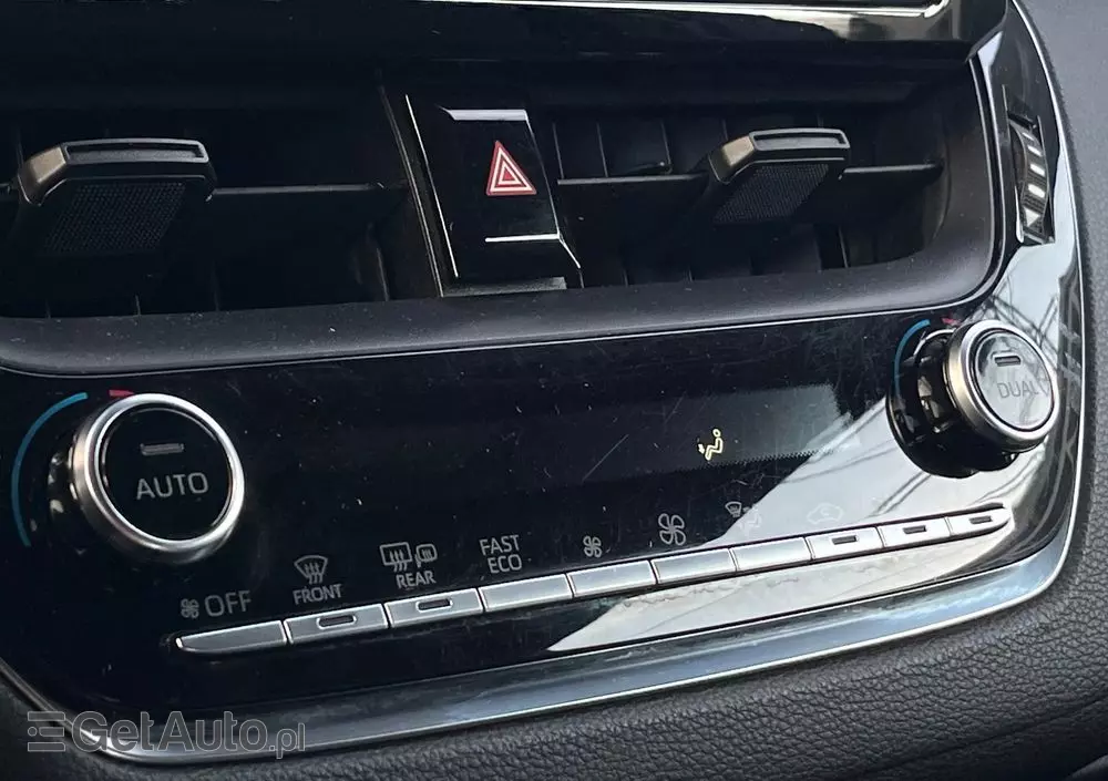 TOYOTA Corolla 1.8 Hybrid Comfort