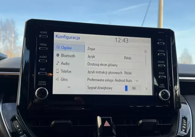 TOYOTA Corolla 1.8 Hybrid Comfort
