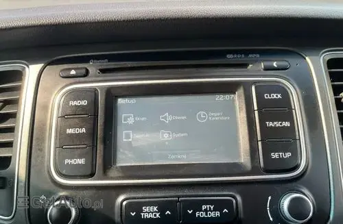 KIA Carens 