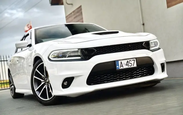 DODGE Charger 5.7 R/T
