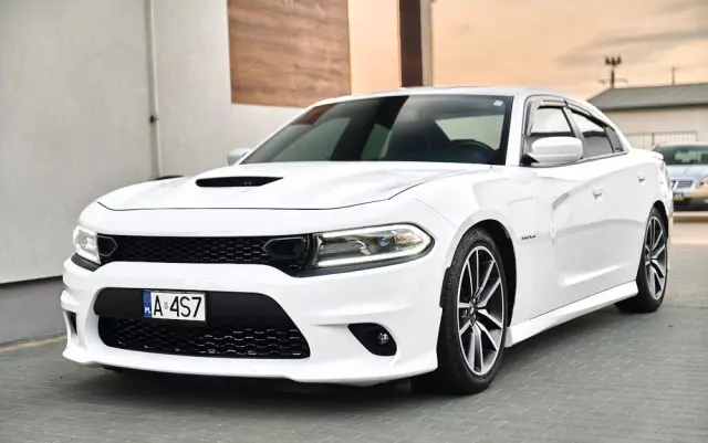 DODGE Charger 5.7 R/T