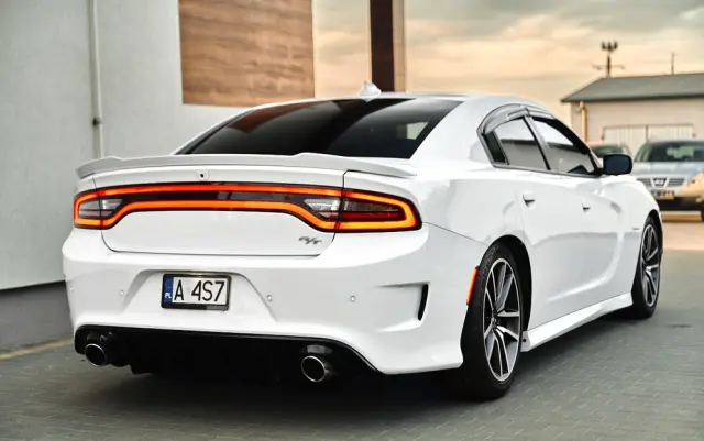 DODGE Charger 5.7 R/T