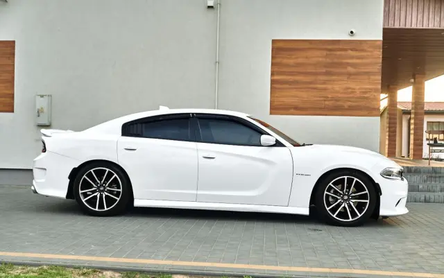 DODGE Charger 5.7 R/T