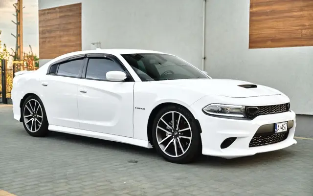 DODGE Charger 5.7 R/T