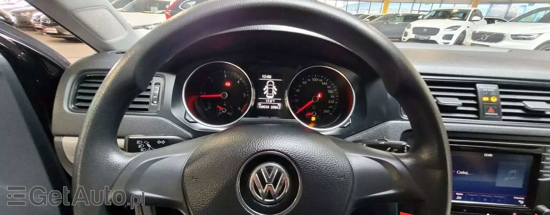 VOLKSWAGEN Jetta 