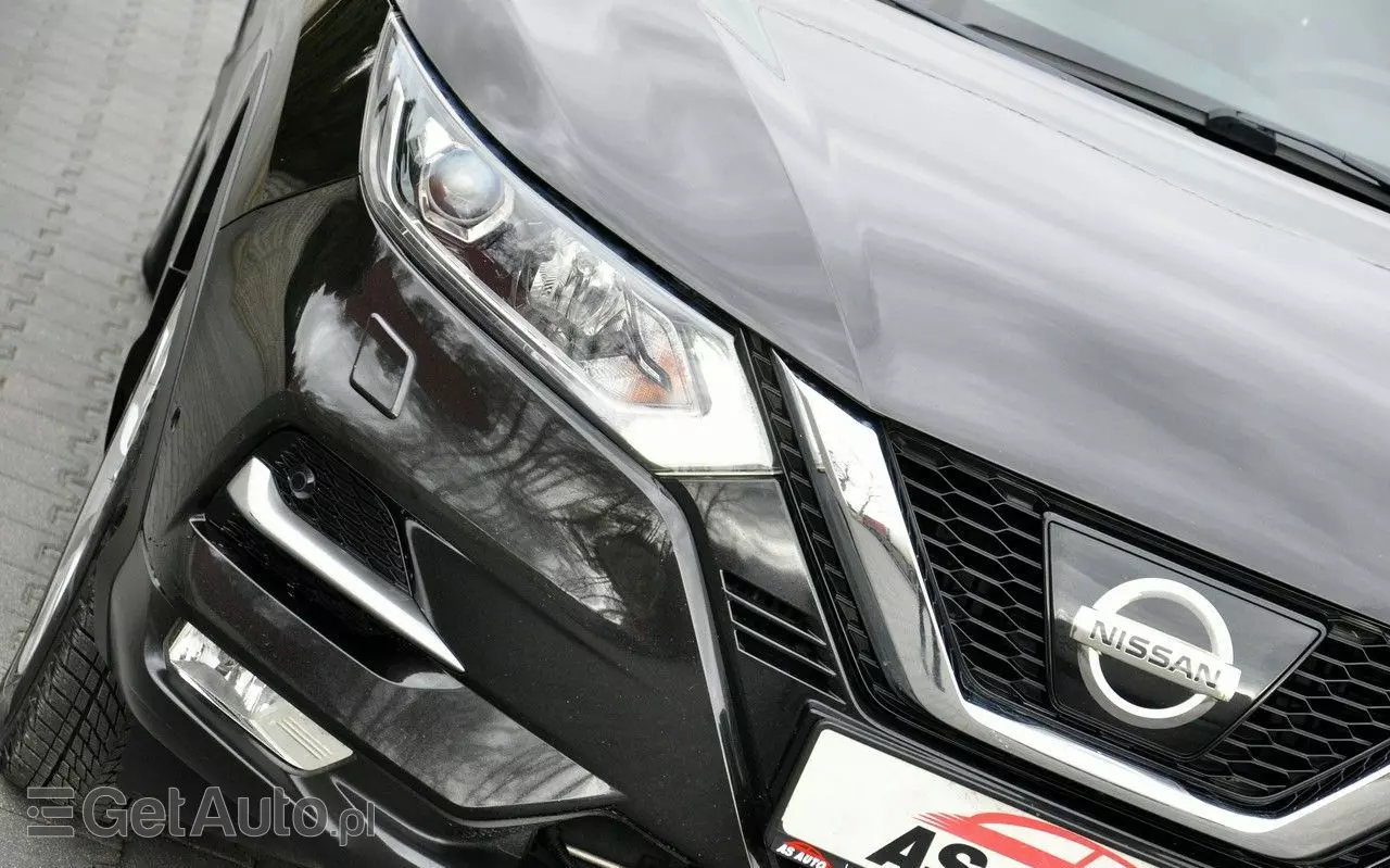 NISSAN Qashqai 1.6 DIG-T Tekna
