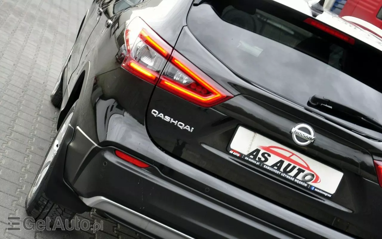 NISSAN Qashqai 1.6 DIG-T Tekna