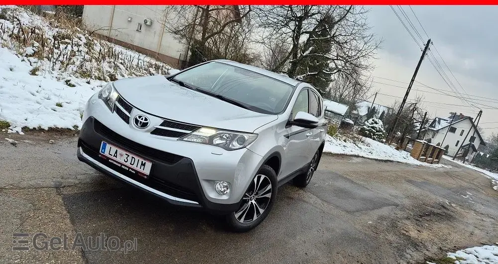 TOYOTA RAV4 2.0 D-4D Premium