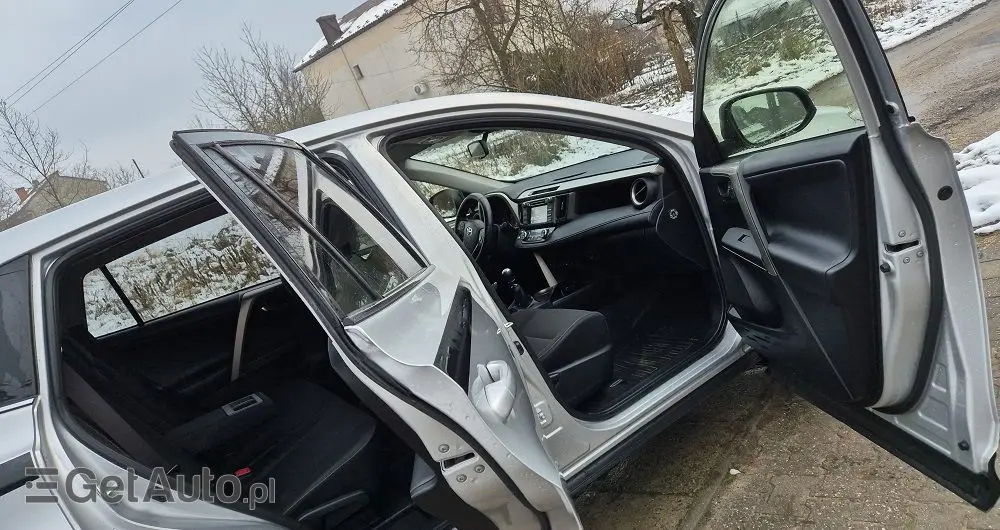 TOYOTA RAV4 2.0 D-4D Premium