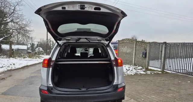 TOYOTA RAV4 2.0 D-4D Premium