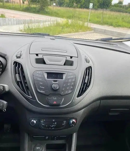 FORD Courier 
