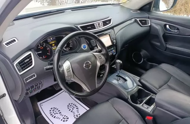 NISSAN X-Trail 