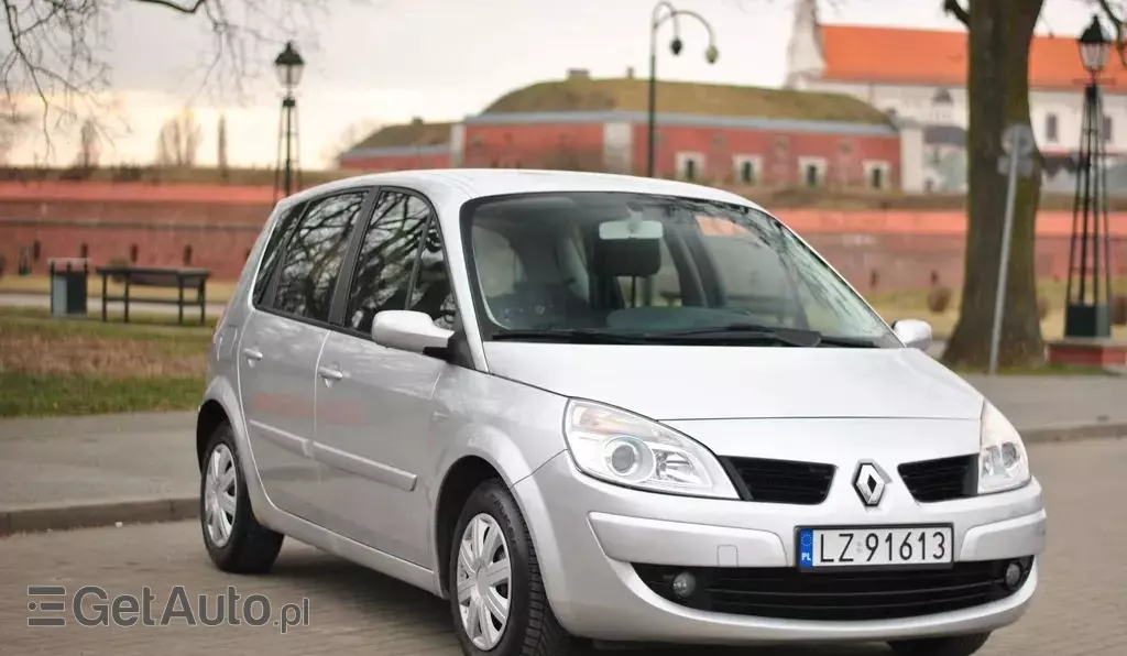 RENAULT Scenic 