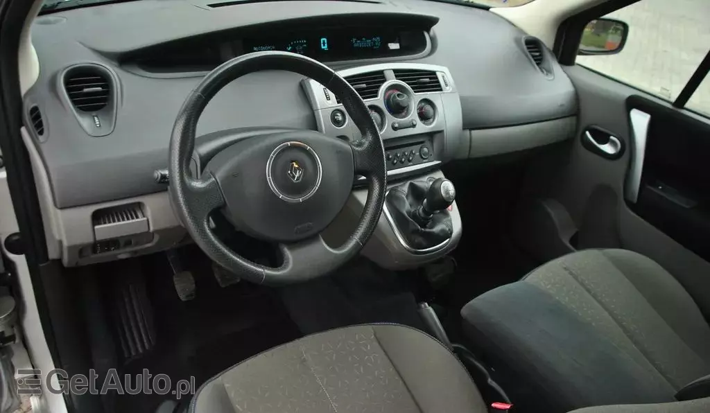 RENAULT Scenic 