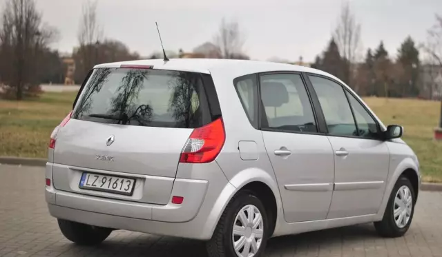 RENAULT Scenic 