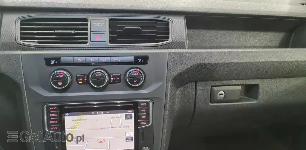 VOLKSWAGEN Caddy California 
