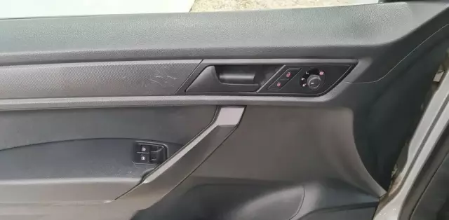 VOLKSWAGEN Caddy California 