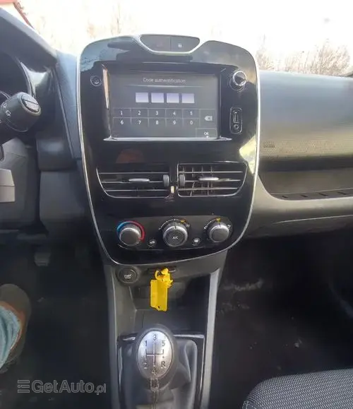 RENAULT Clio 