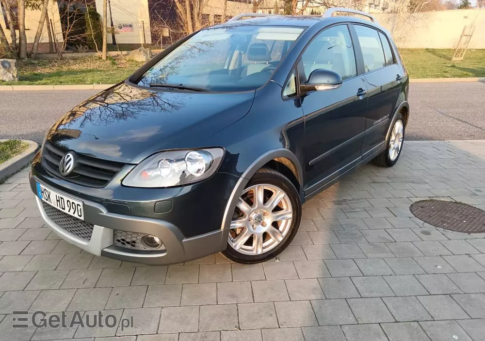 VOLKSWAGEN Golf Plus 