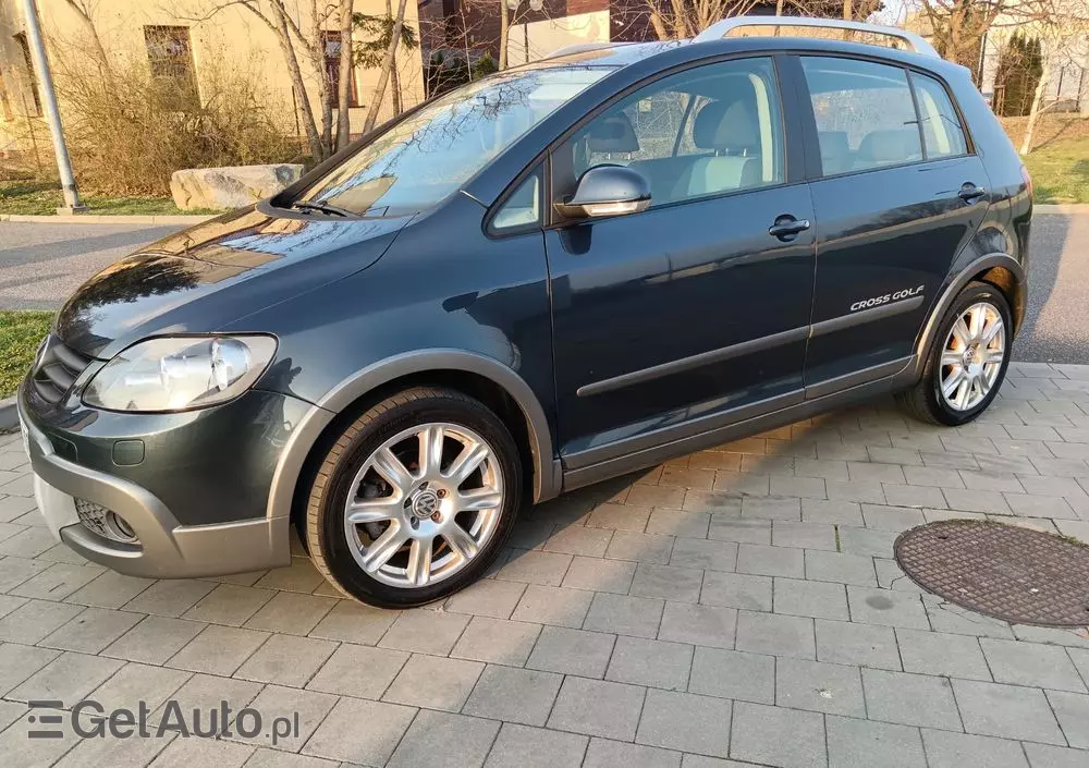 VOLKSWAGEN Golf Plus 