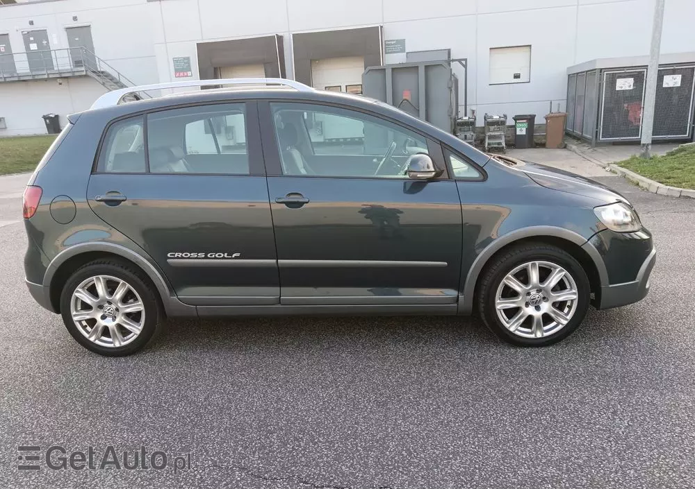 VOLKSWAGEN Golf Plus 