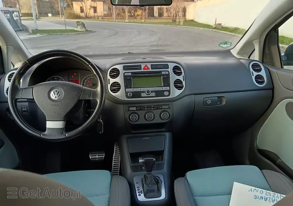 VOLKSWAGEN Golf Plus 
