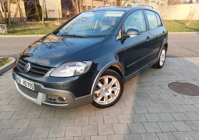 VOLKSWAGEN Golf Plus 